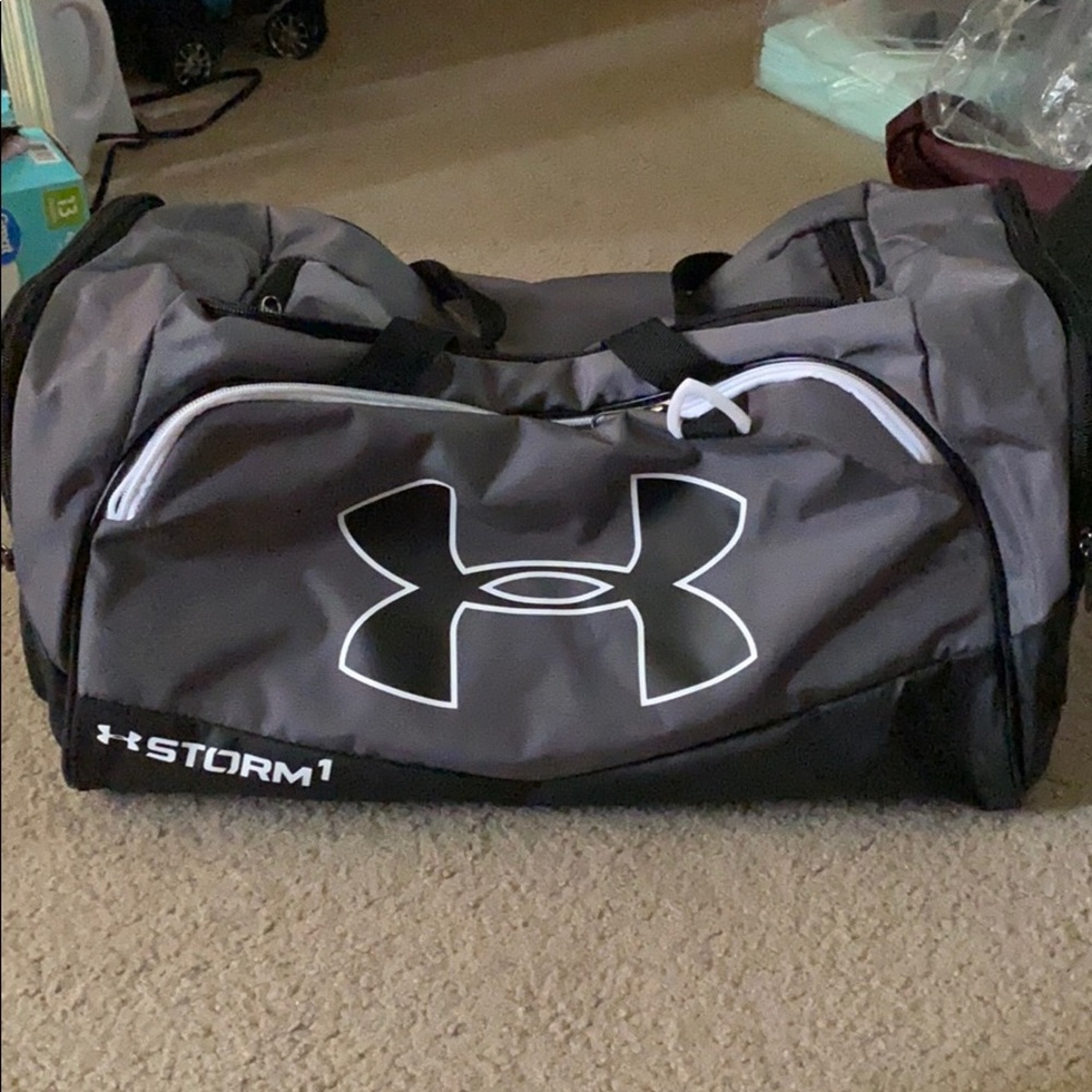 Under armour storm 1 duffle bag